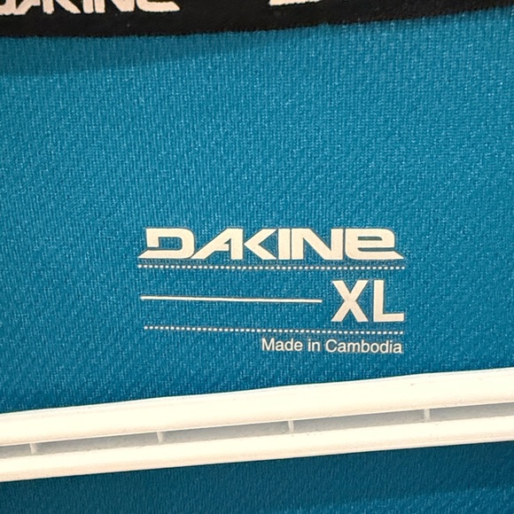 Dakine Men's Teal Short Sleeve Tee - Picture 2 of 4